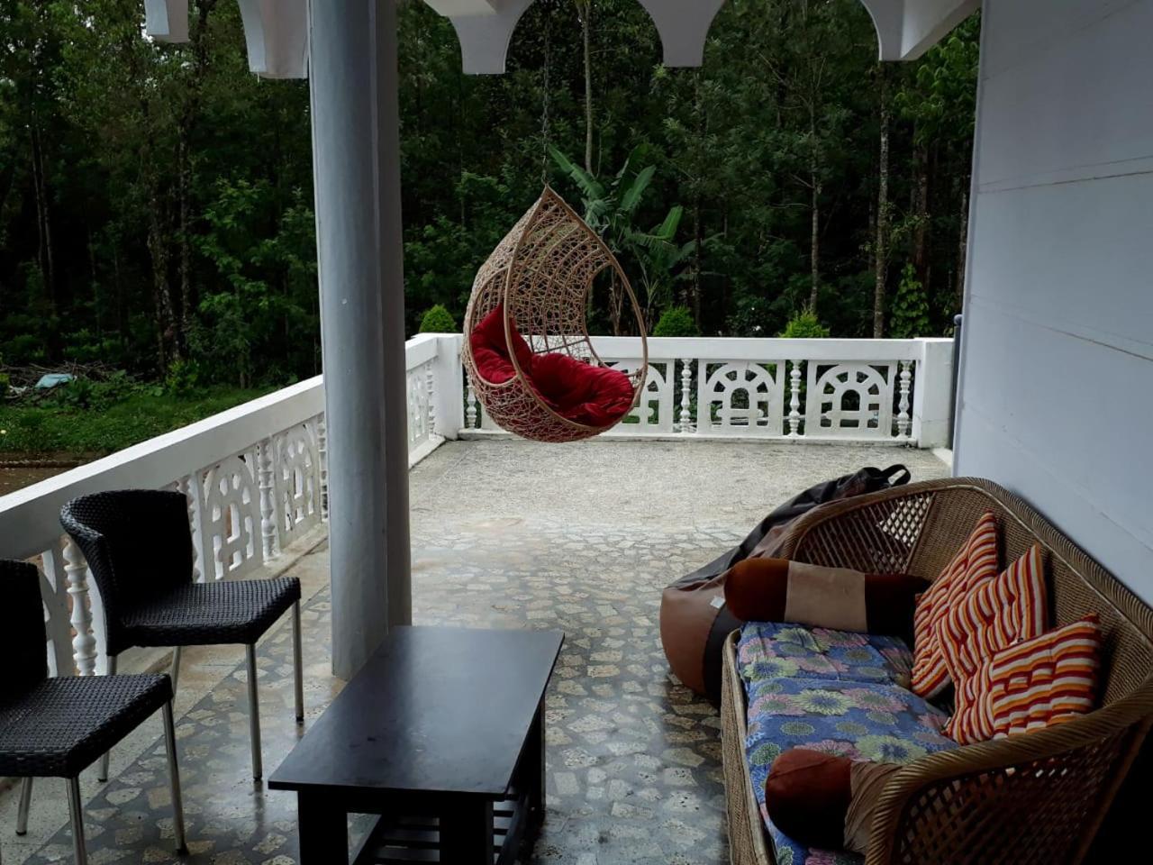 Bluebell Homestay จิกมากาลูร์ ภายนอก รูปภาพ